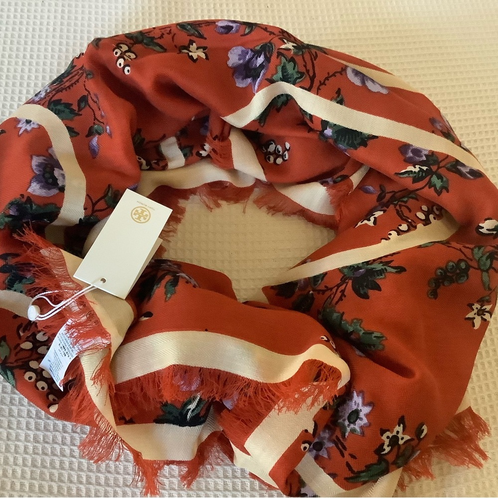 NWT Tory Burch wool  scarf